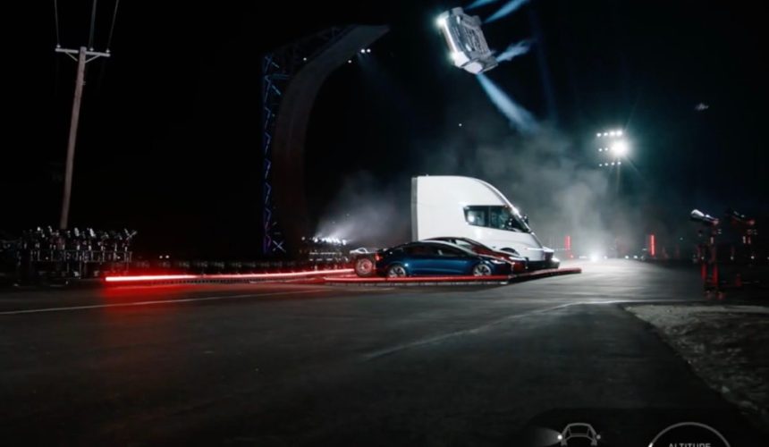 tesla-roadster-2-fly